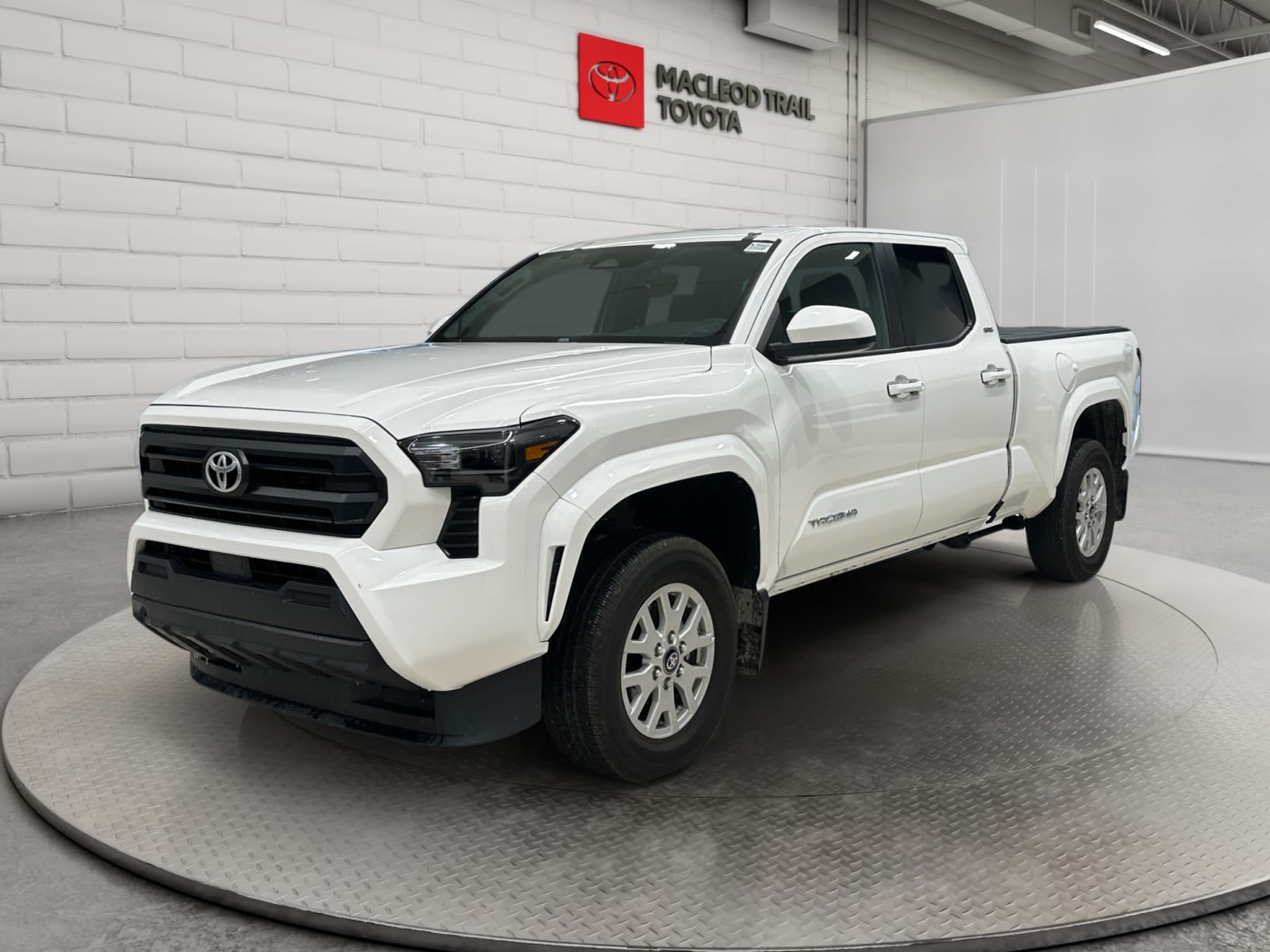 2025 Toyota Tacoma SR5 Double Cab 4WD