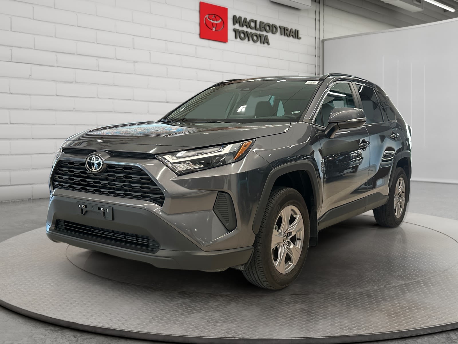 2025 Toyota RAV4 XLE AWD