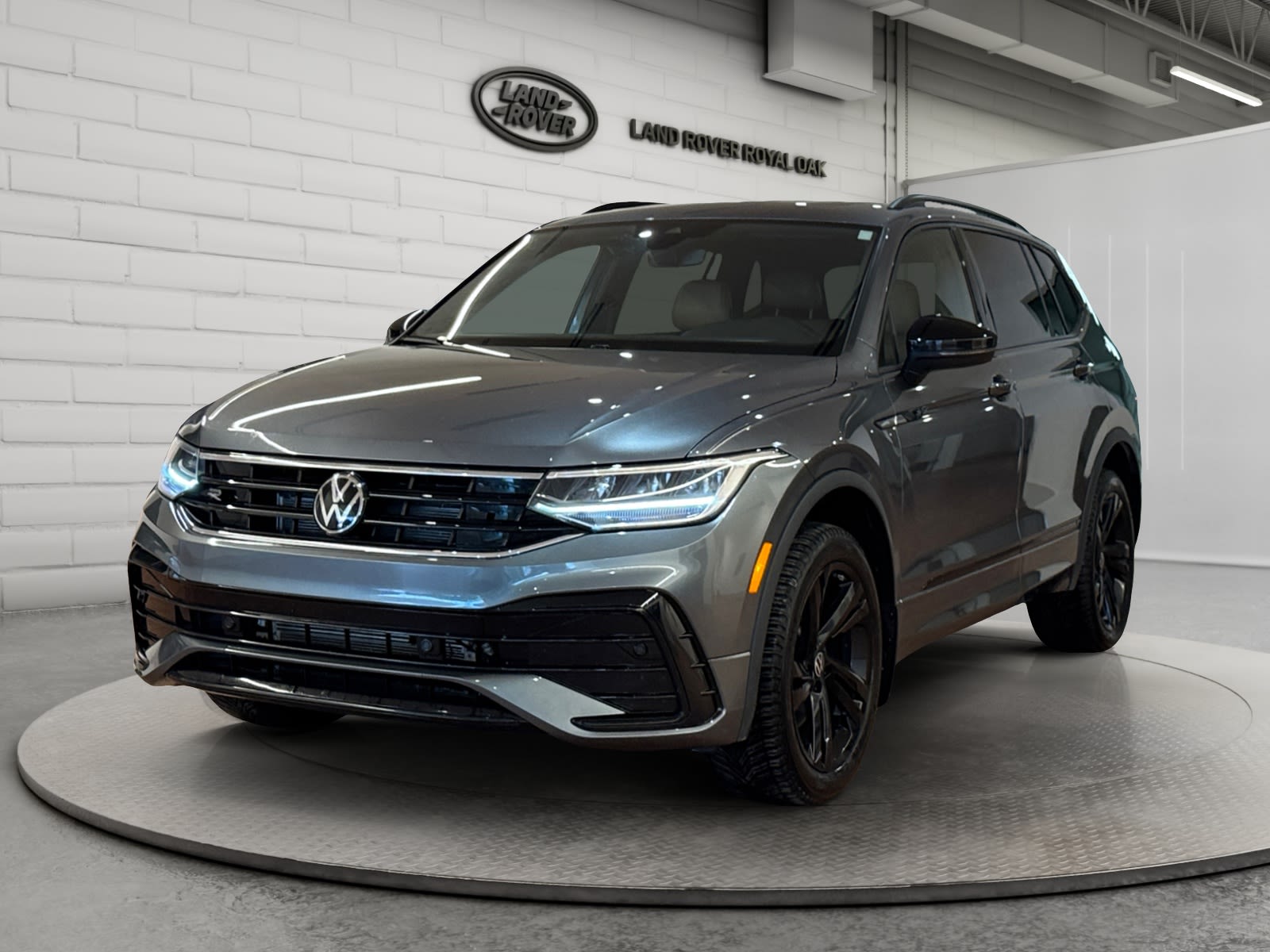 2024 Volkswagen Tiguan SUV / Crossover All-Wheel Drive 8-Speed Automatic