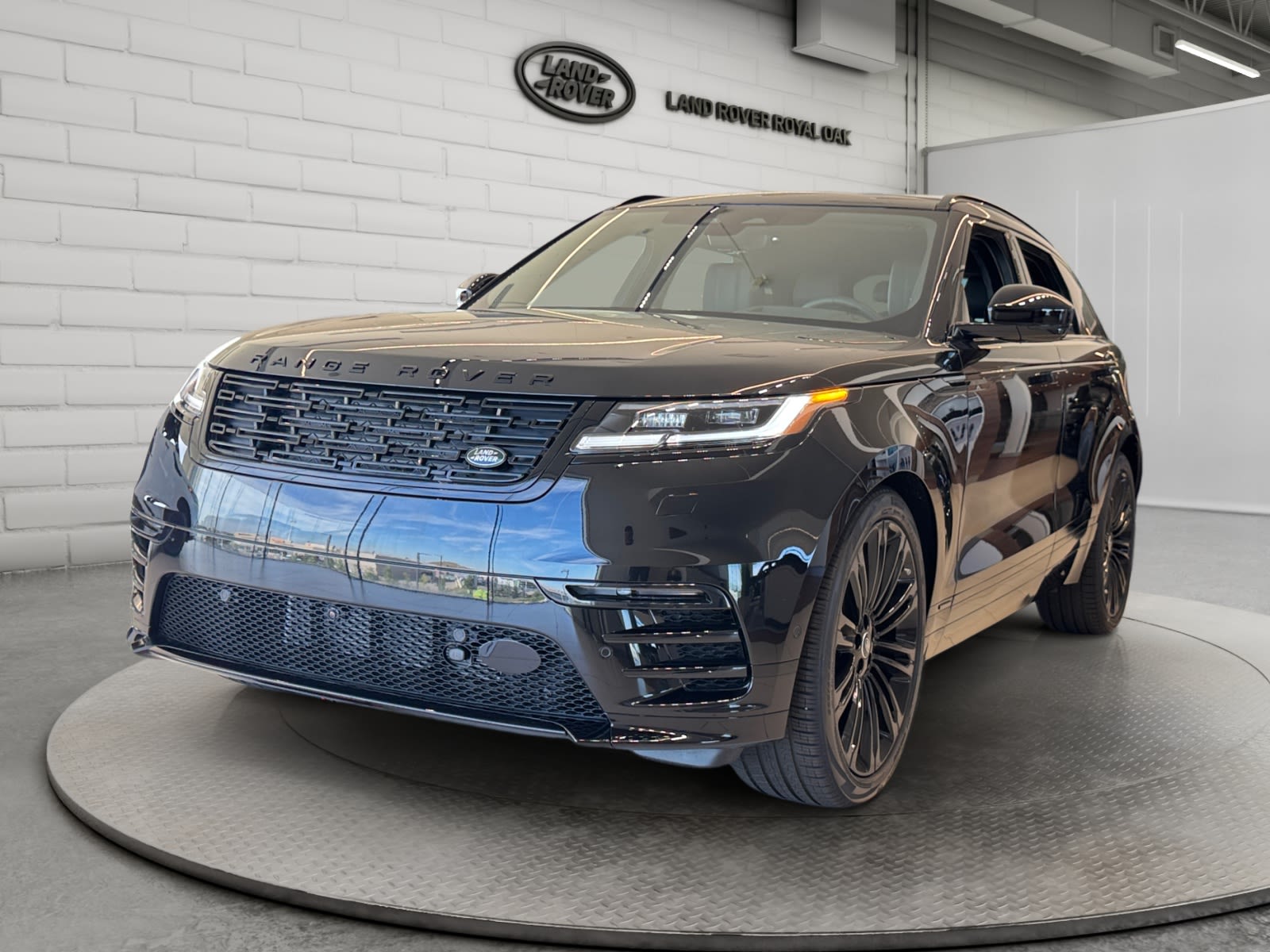  2026 Land Rover Range Rover Velar SUV / Crossover All-Wheel Drive 8-Speed Automatic