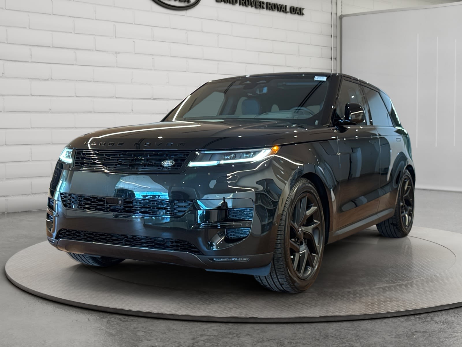  2026 Land Rover Range Rover Sport SUV / Crossover All-Wheel Drive 8-Speed Automatic