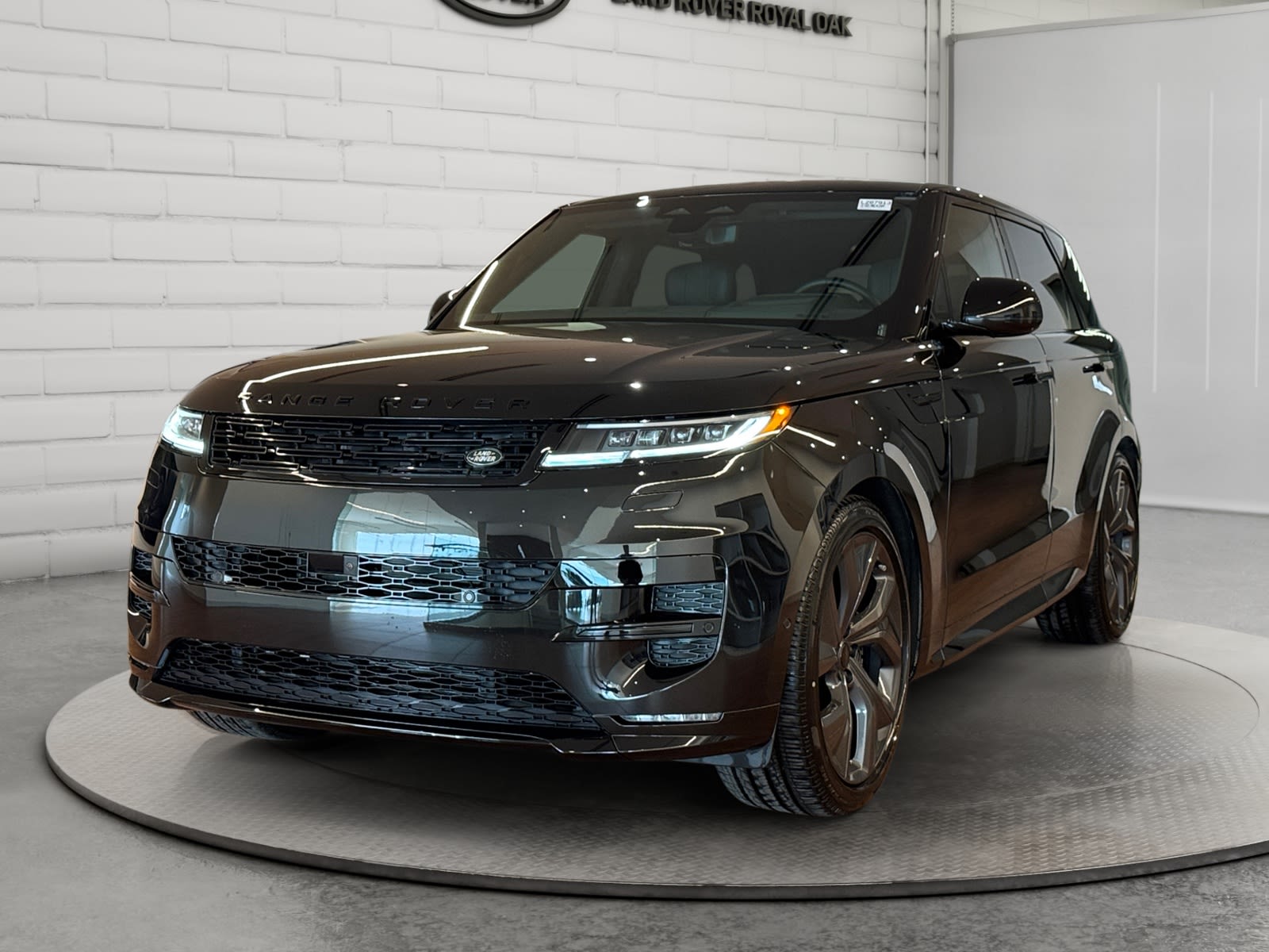  2026 Land Rover Range Rover Sport SUV / Crossover  8-Speed Automatic