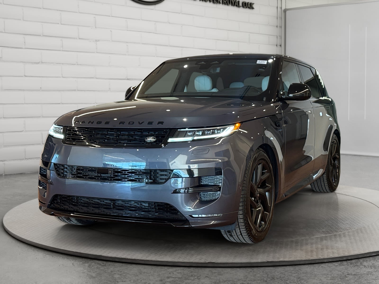 2027 Land Rover Range Rover Sport P400 Dynamic SE AWD