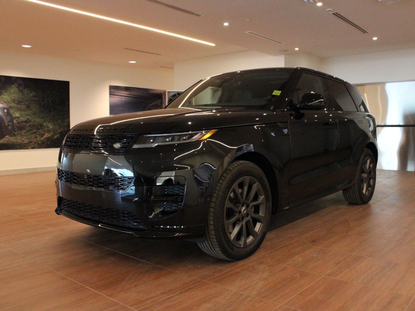 2025 Land Rover Range Rover Sport P460e Dynamic SE AWD SUV / Crossover All-Wheel Drive 8-Speed Automatic