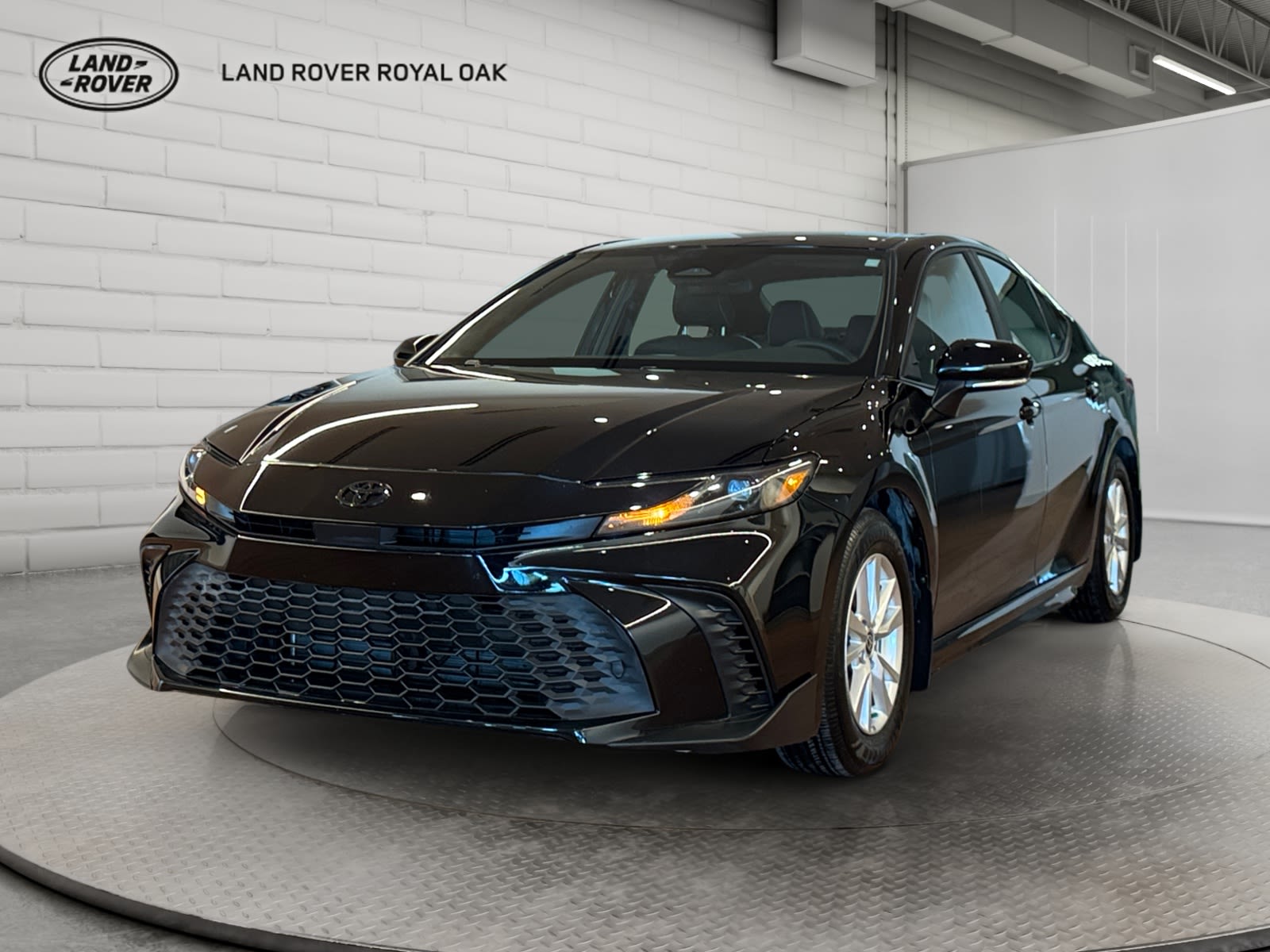  2025 Toyota Camry Sedan Front-Wheel Drive Continuously Variable Transmission