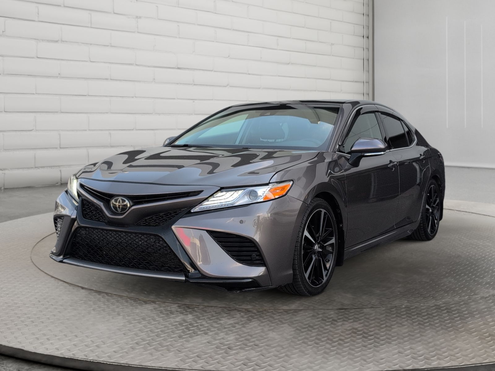 2018 Toyota Camry Berline  Traction avant 8 vitesses Automatique