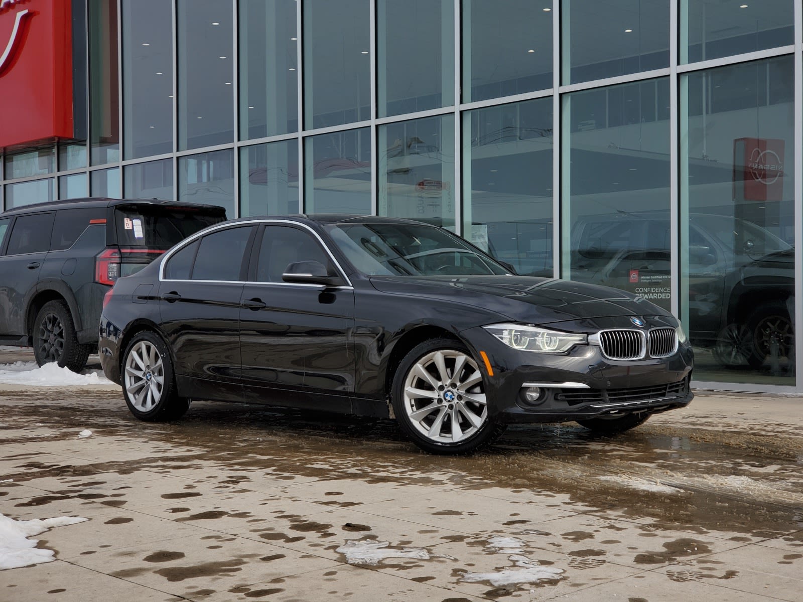 2017 BMW 3 Series 330i xDrive Sedan AWD