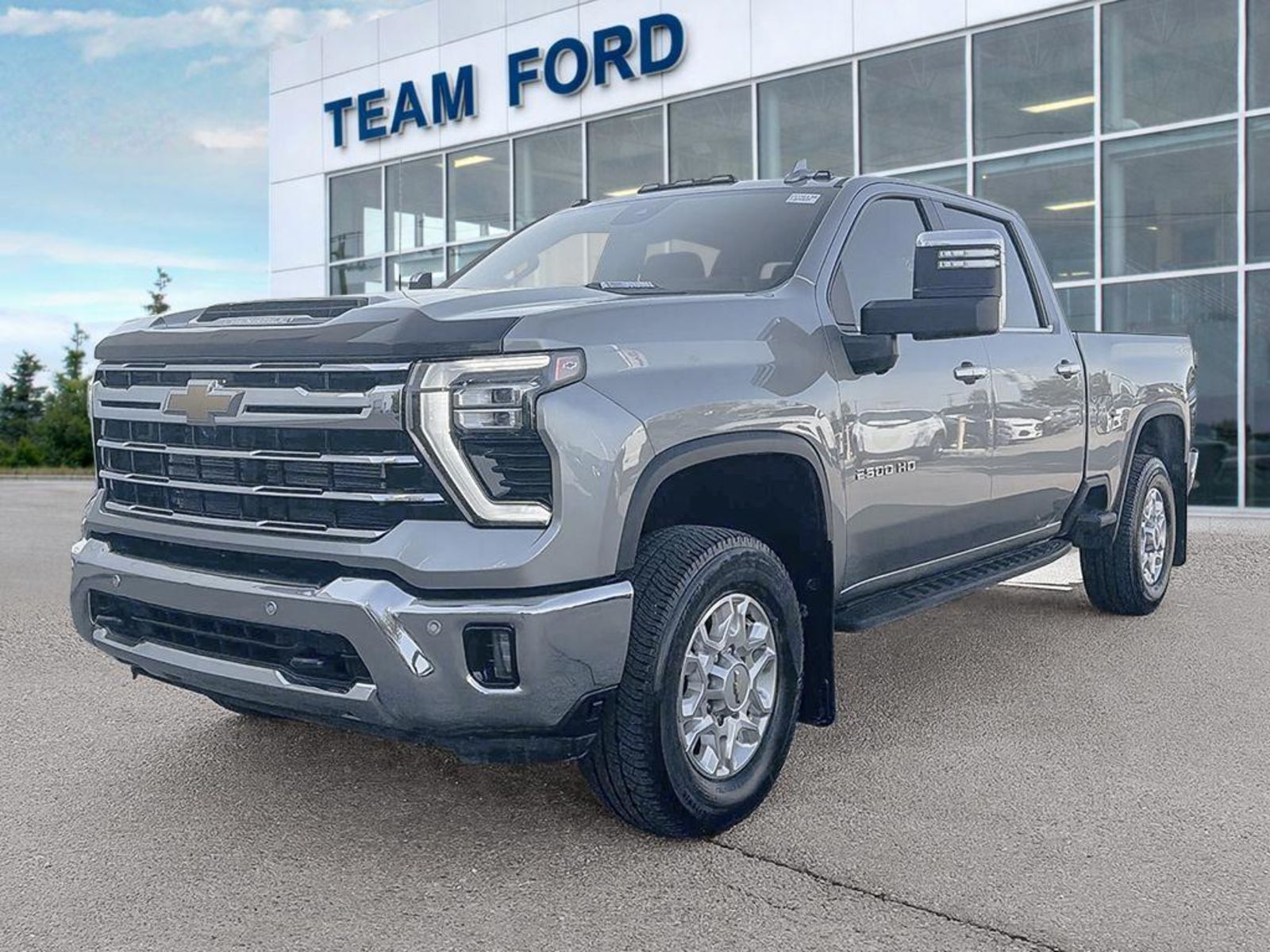  2025 Chevrolet Silverado 2500HD Pickup Truck Four-Wheel Drive Automatic