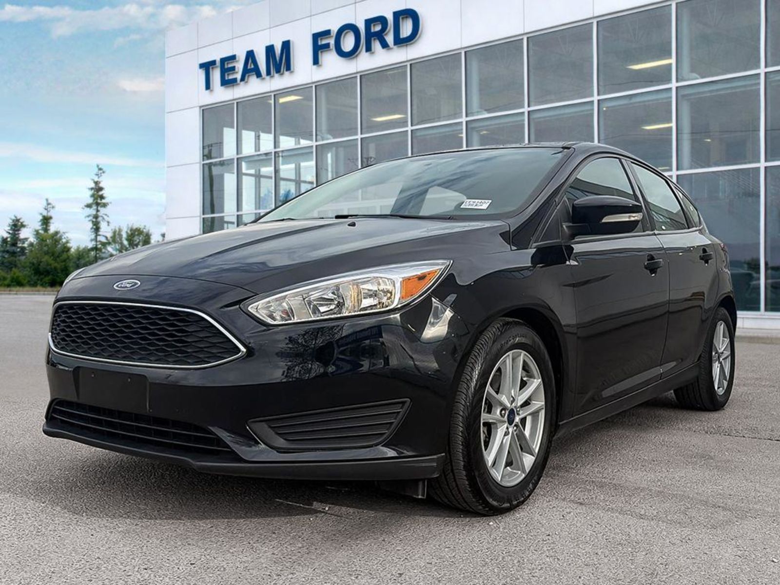 2017 Ford Focus SE Hatchback