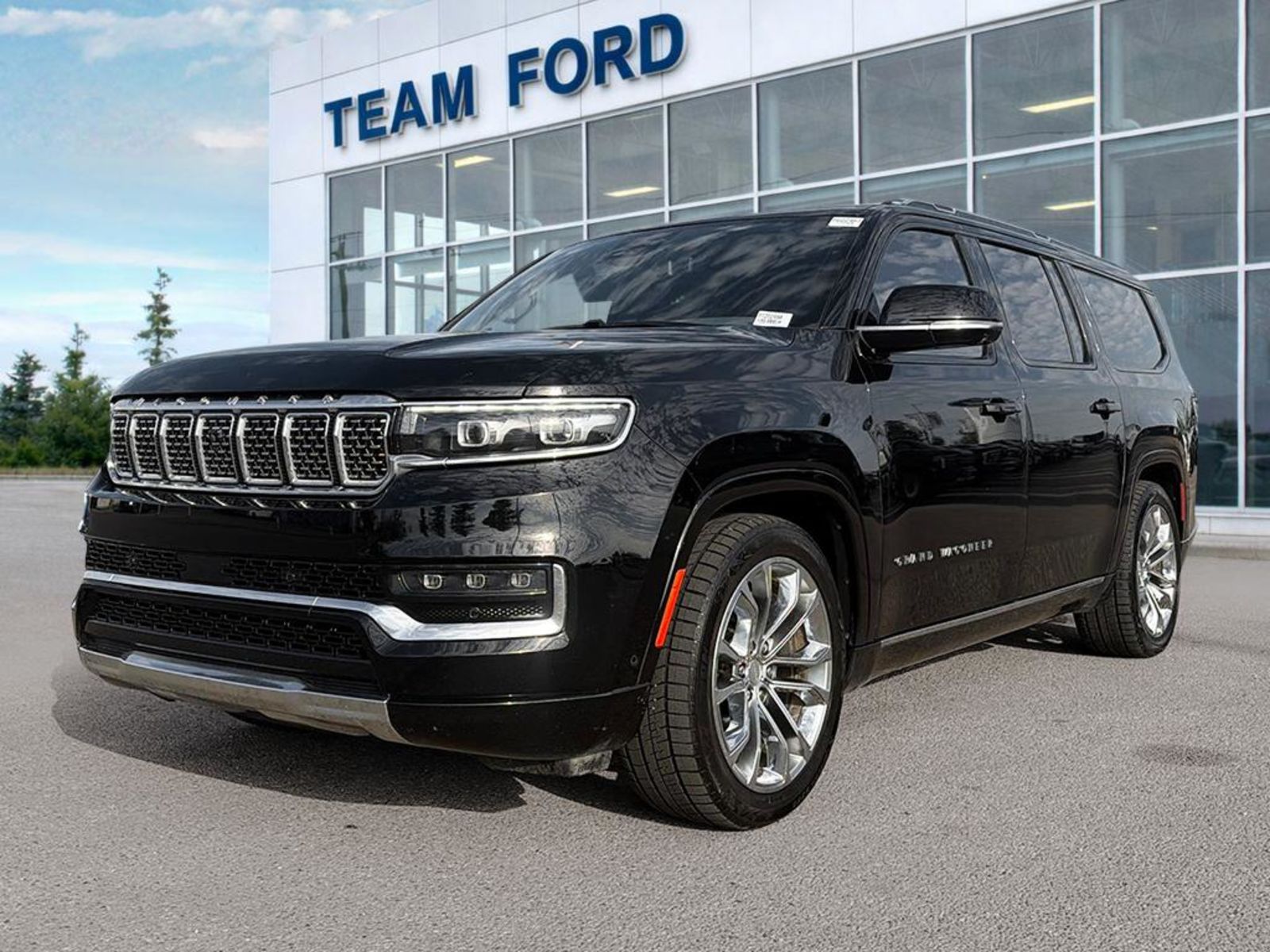 2023 Jeep Grand Wagoneer L SUV / Crossover Four-Wheel Drive 8-Speed Automatic