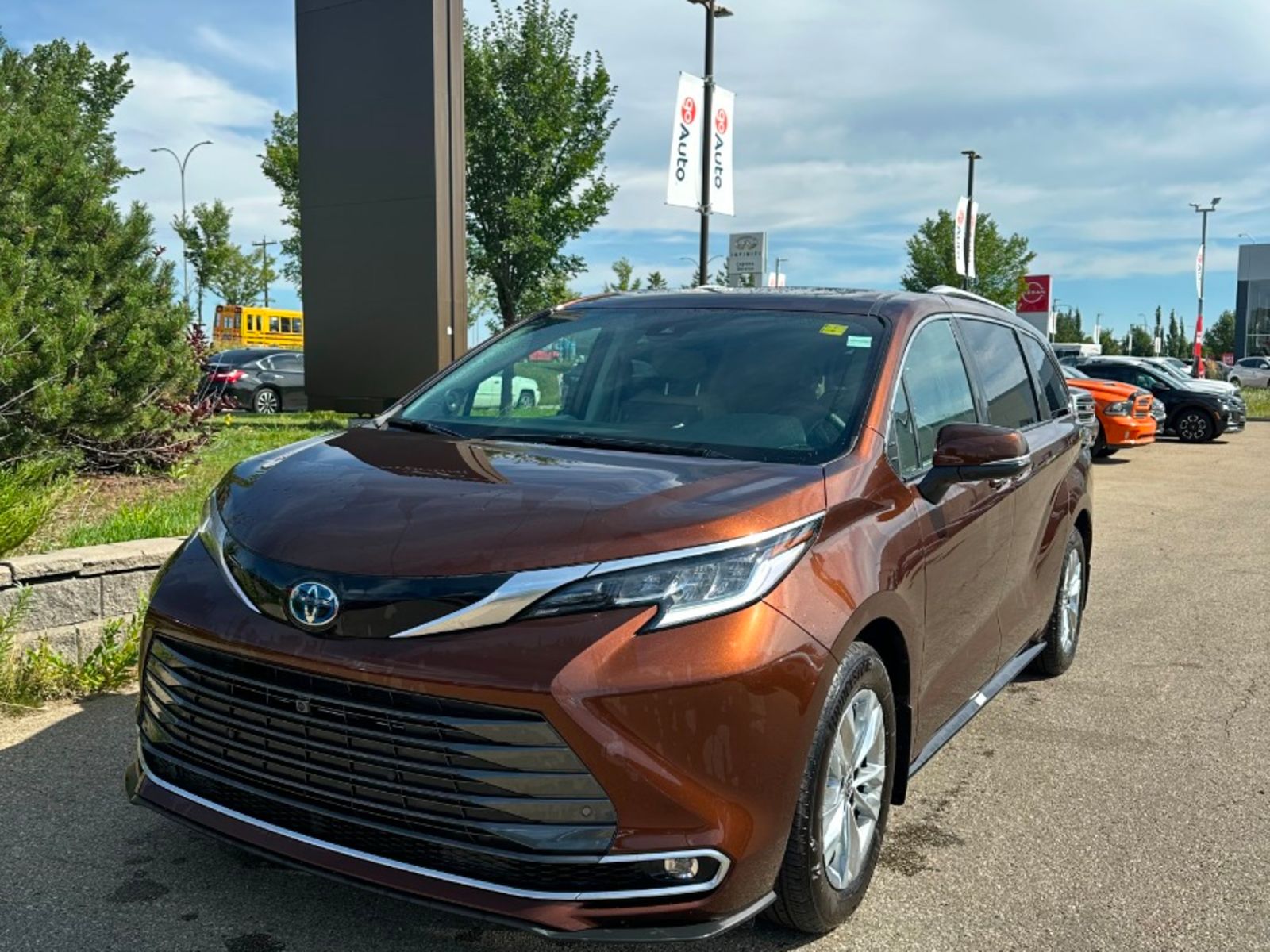 2024 Toyota Sienna Limited | Edmonton Motor Dealer Association ...