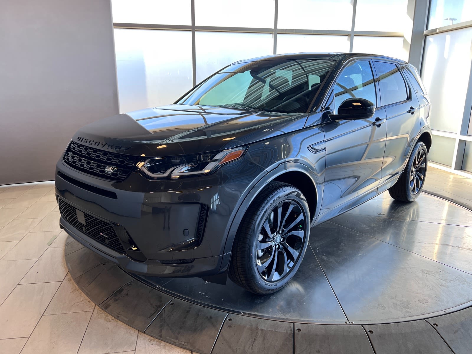 2023 Land Rover Discovery Sport RDynamic SE Edmonton Motor Dealer