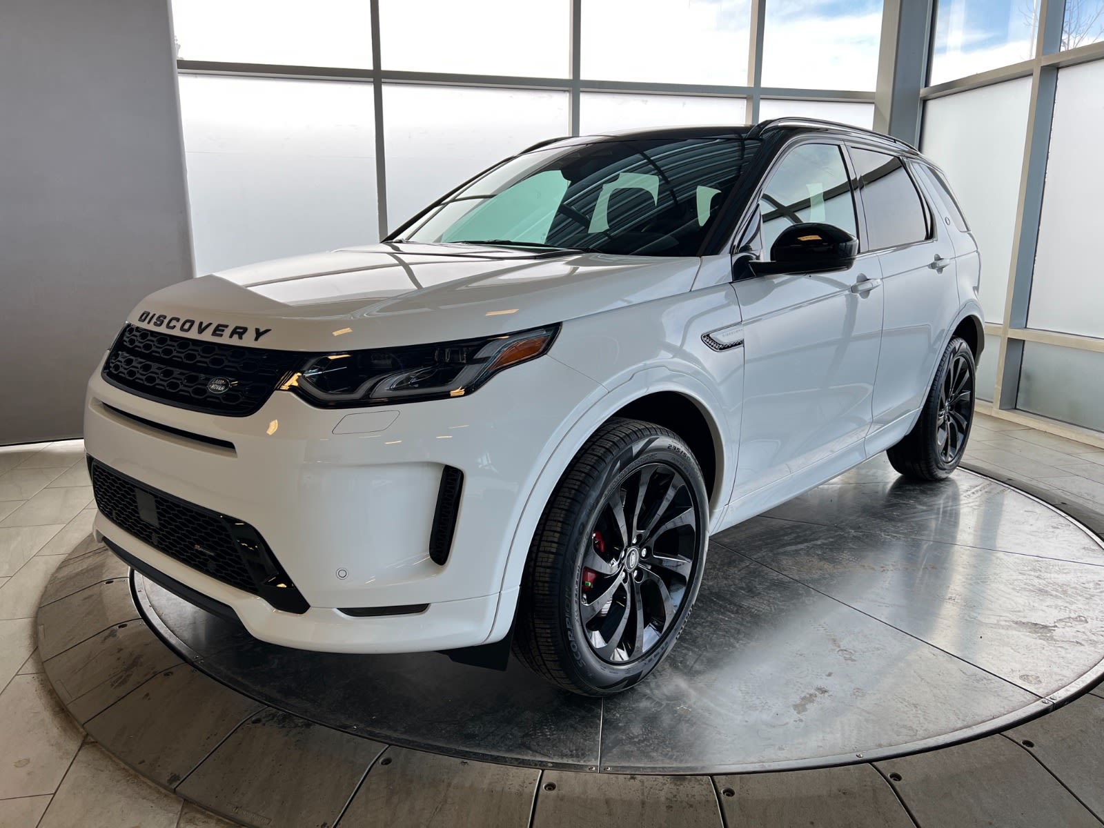 2023 Land Rover Discovery Sport RDynamic S Edmonton Motor Dealer
