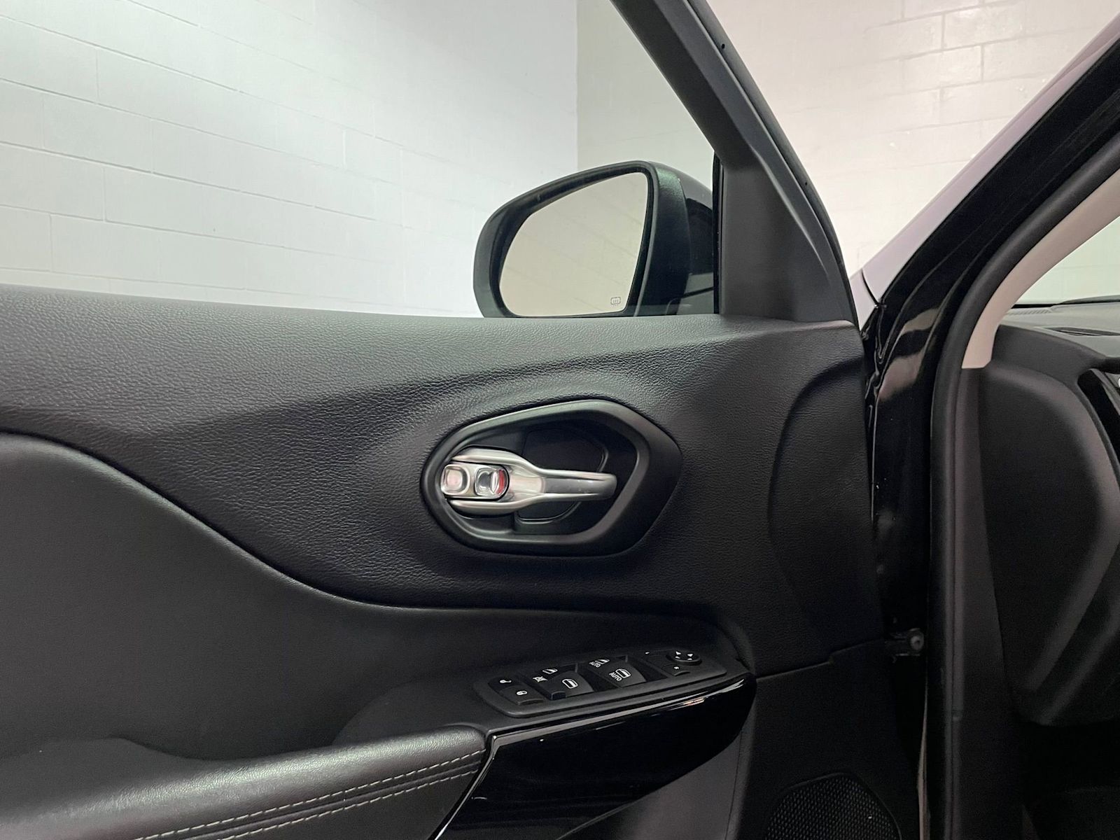 2023 Jeep Cherokee Altitude, 温哥华, 全款车