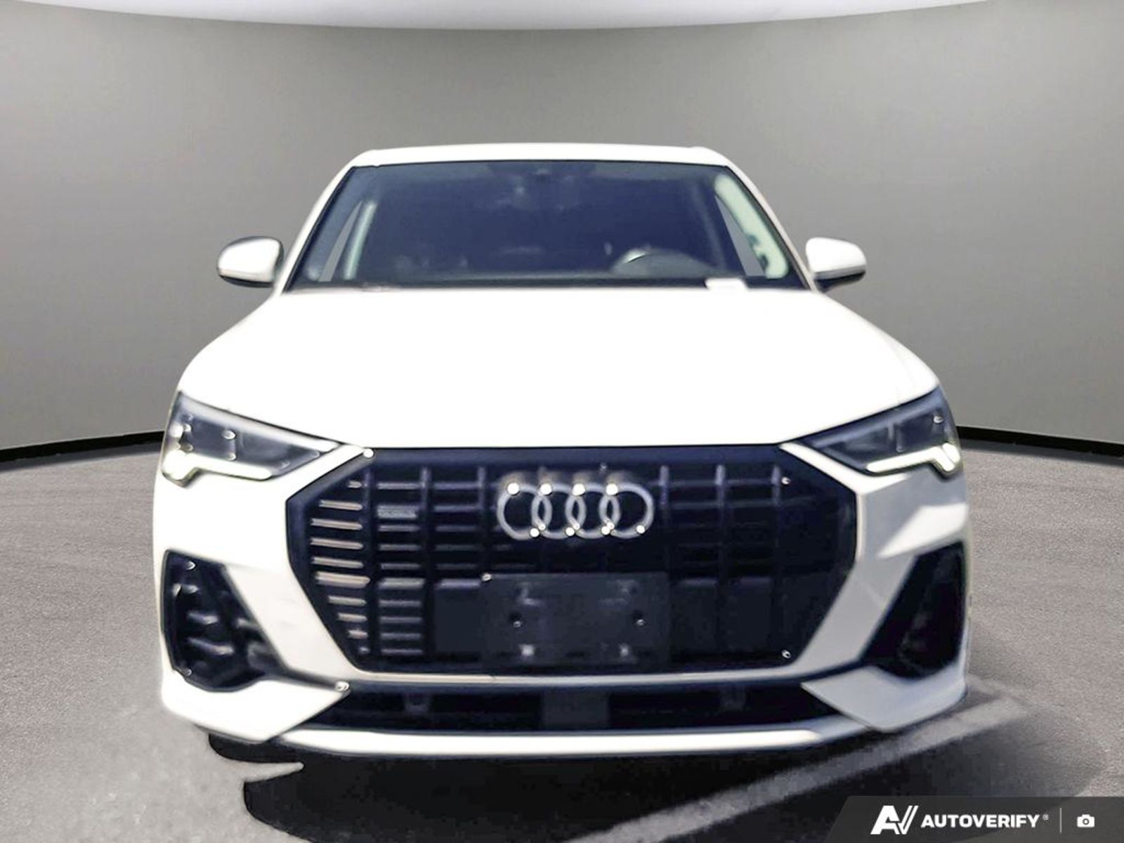2020 Audi Q3 45 Technik, Vancouver, Cash