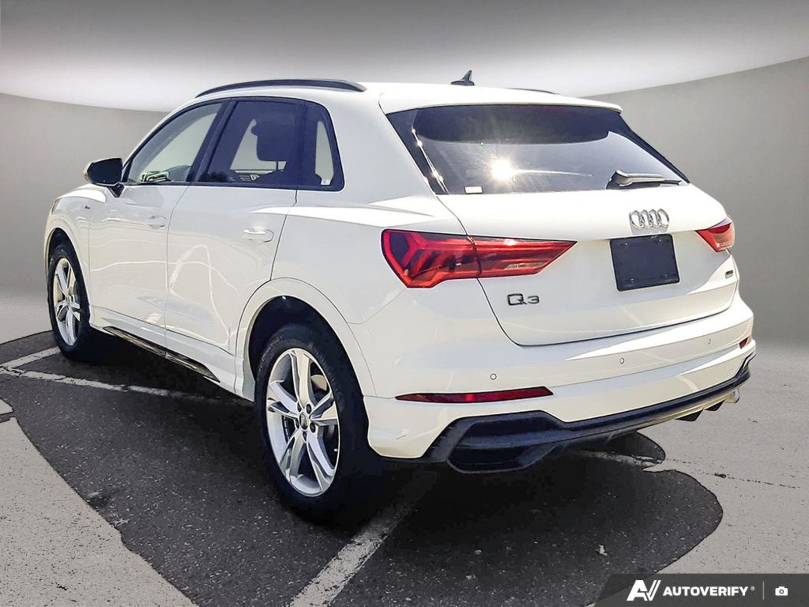 2020 Audi Q3 45 Technik, Vancouver, Cash
