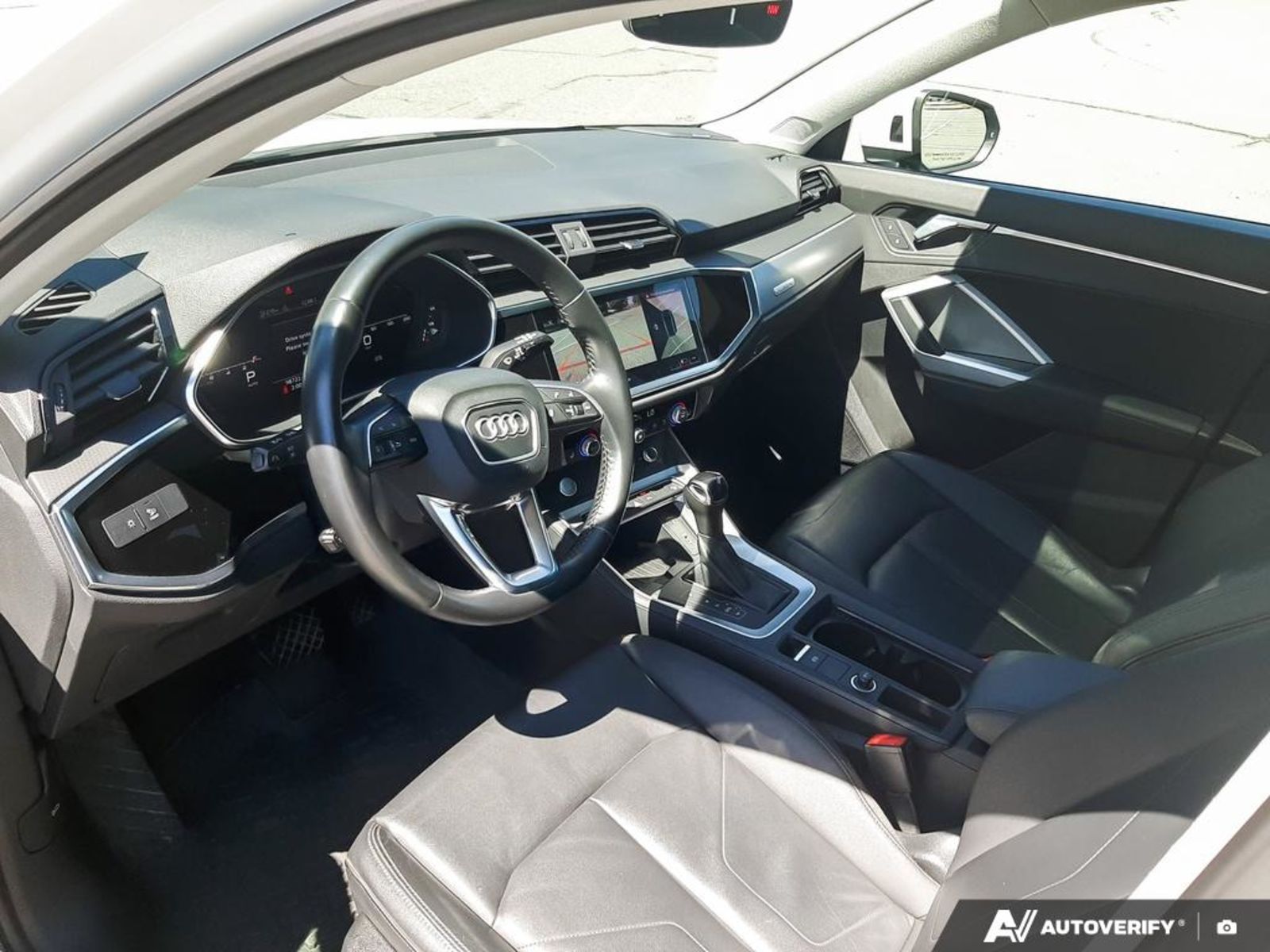 2020 Audi Q3 45 Technik, Vancouver, Cash