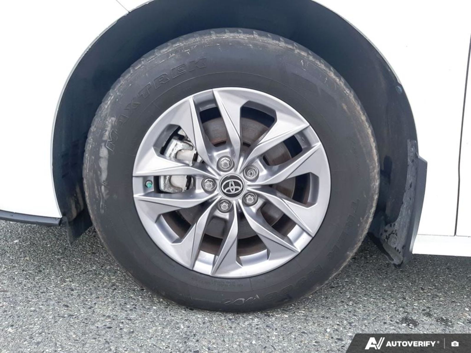 2023 Toyota Sienna LE 8-Passenger, Vancouver, Cash