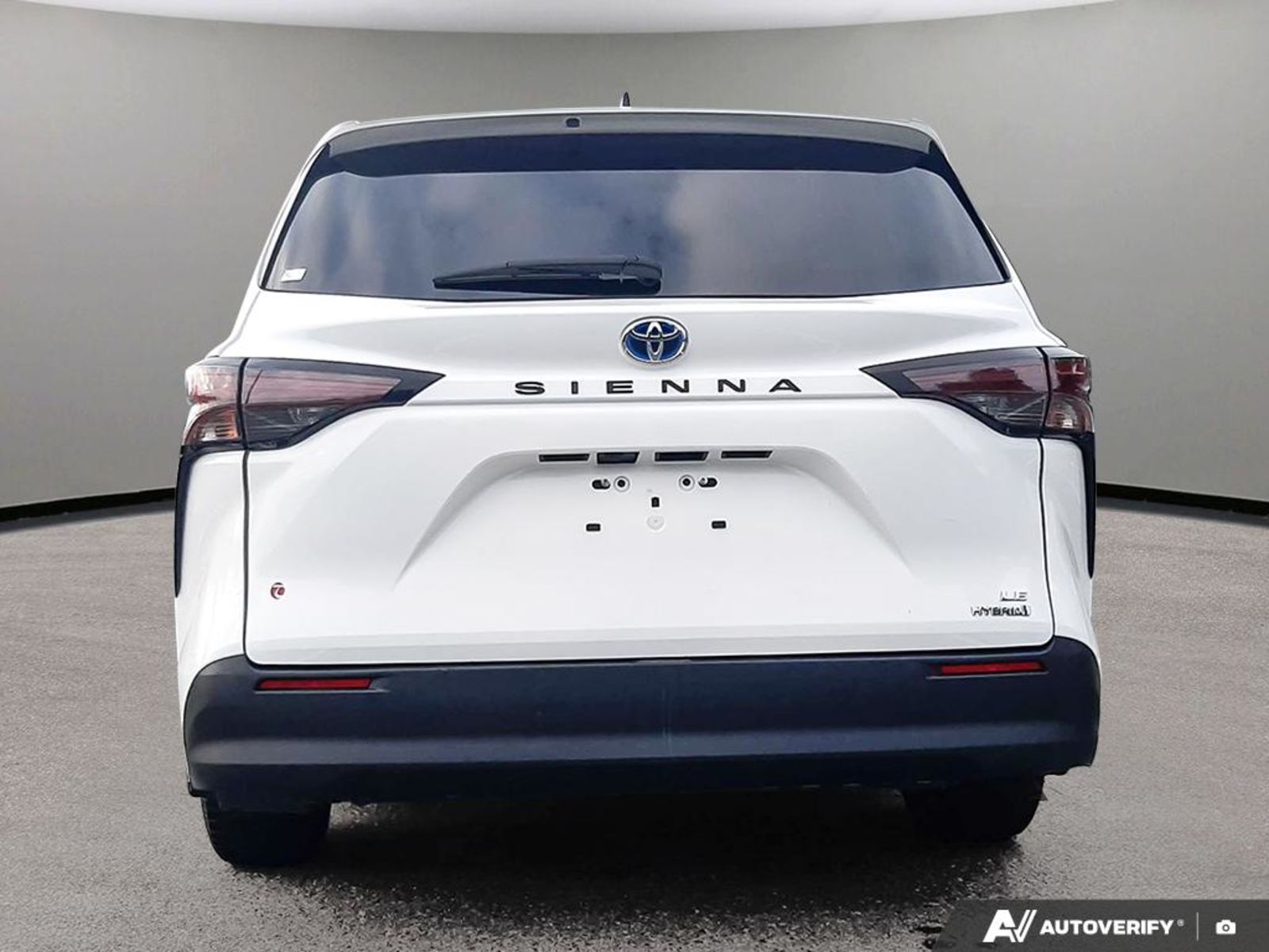 2023 Toyota Sienna LE 8-Passenger, Vancouver, Cash