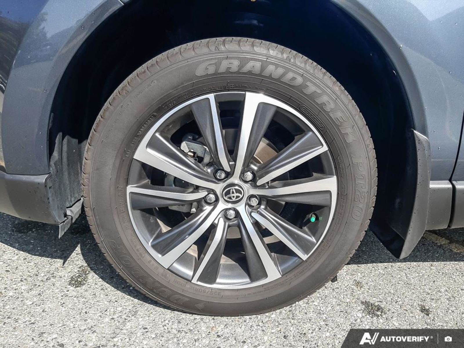 2022 Toyota Venza LE, Vancouver, Cash