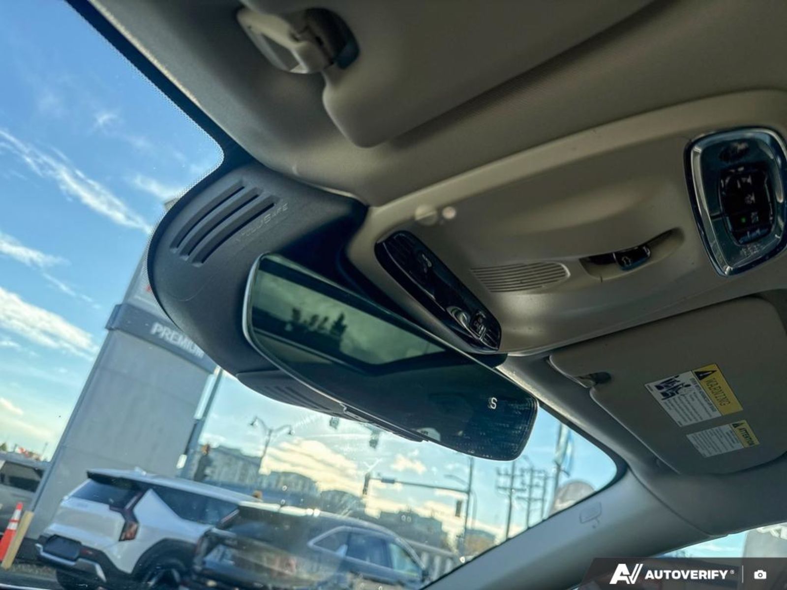 2021 Volvo XC60 Recharge Plug-In Hybrid T8 Inscription Expression, 温哥华, 全款车