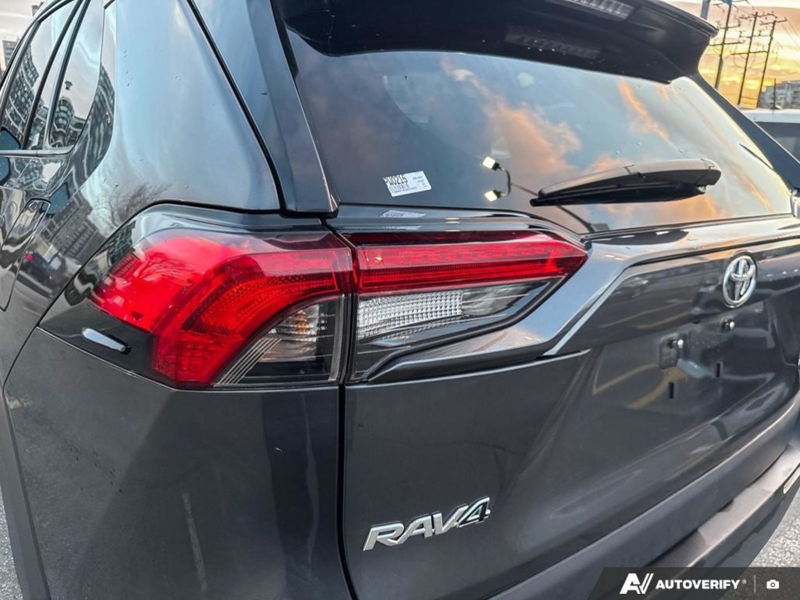 2025 Toyota RAV4 Hybrid LE, 温哥华, 全款车