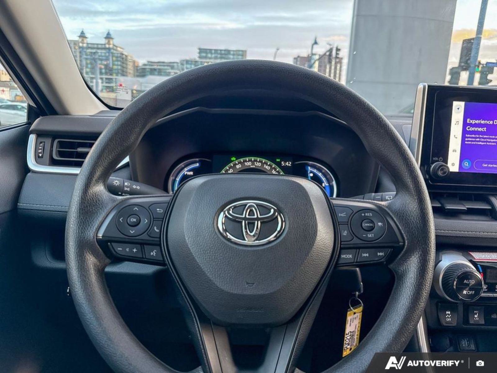 2025 Toyota RAV4 Hybrid LE, 温哥华, 全款车