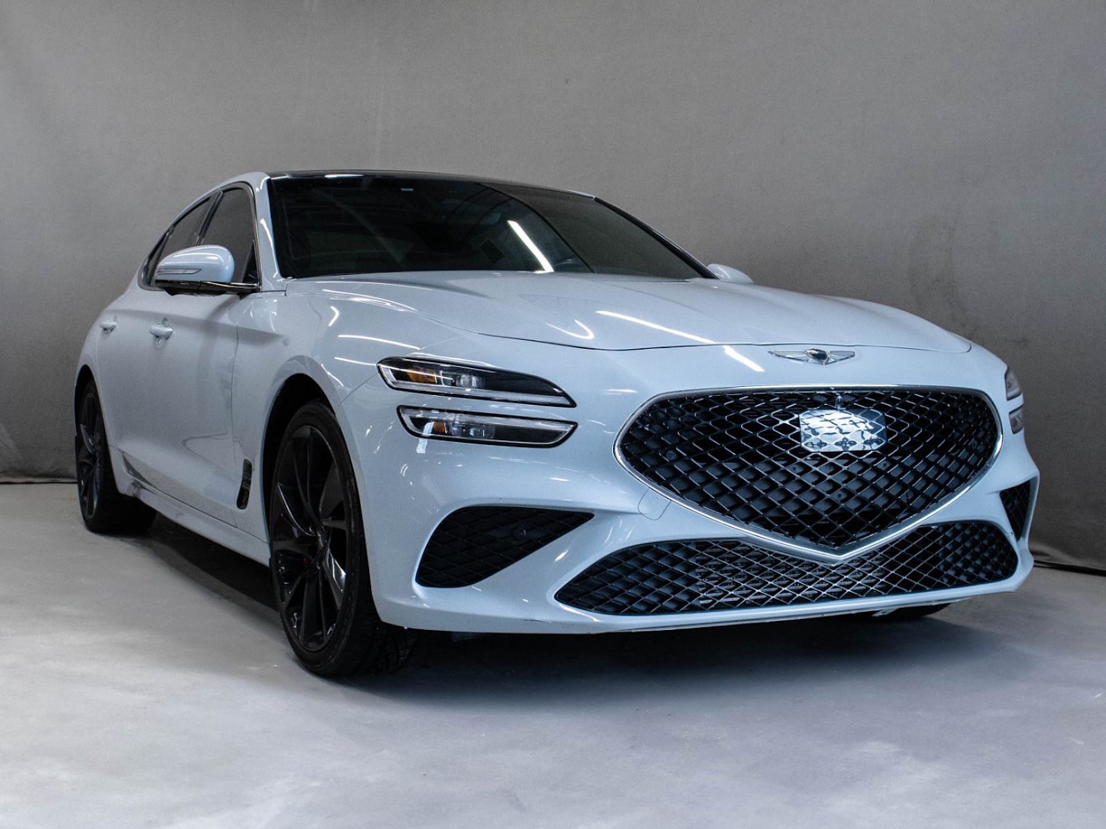 2022 Genesis G70