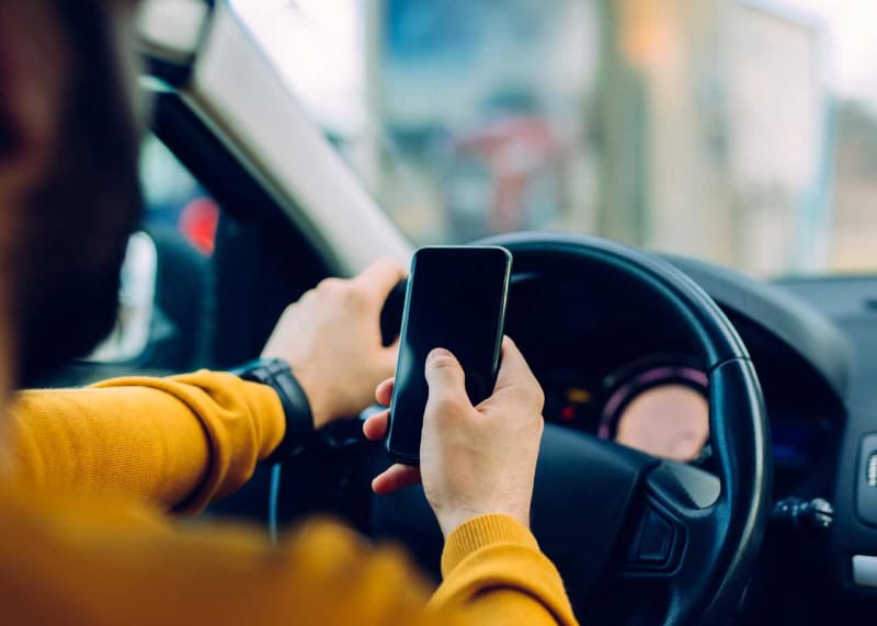 What are the 4 Types of Distractions While Driving?
