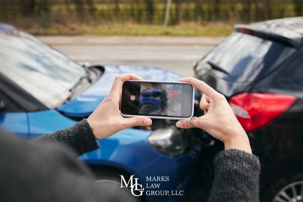 Importance-of-Gathering-Evidence-After-a-Car-Accident-1.jpg