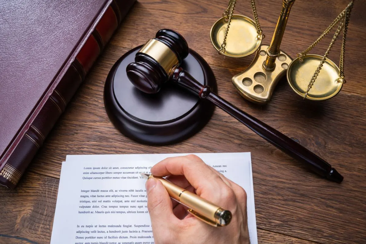 amazon_background_checks_featured_84a50960b3