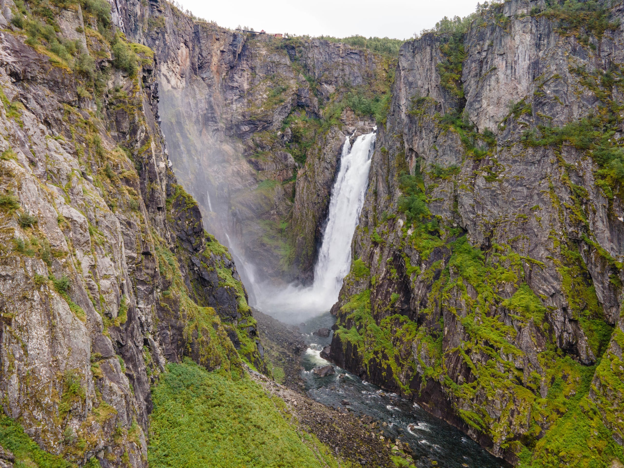 Vøringsfossen waterfall cascading down into Måbødalen