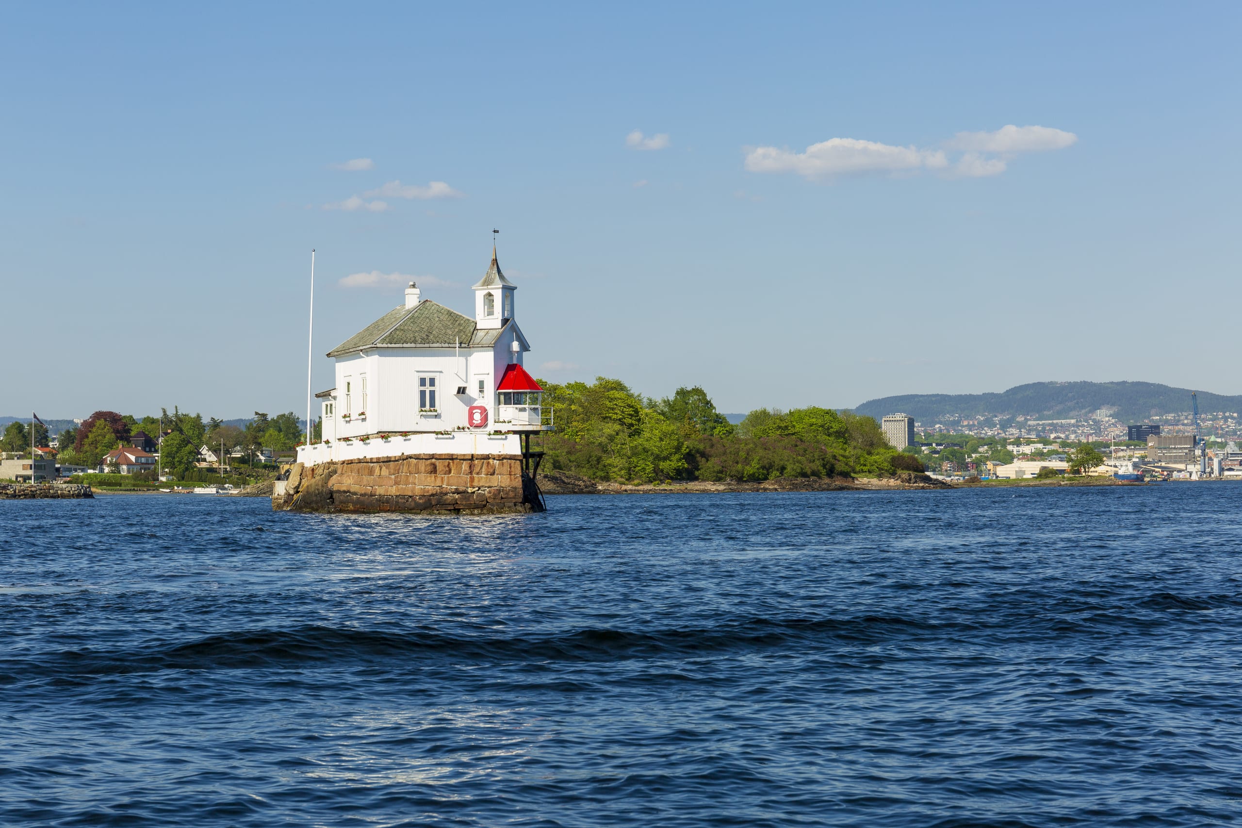 Dyna lighthouse on the coast of Oslo