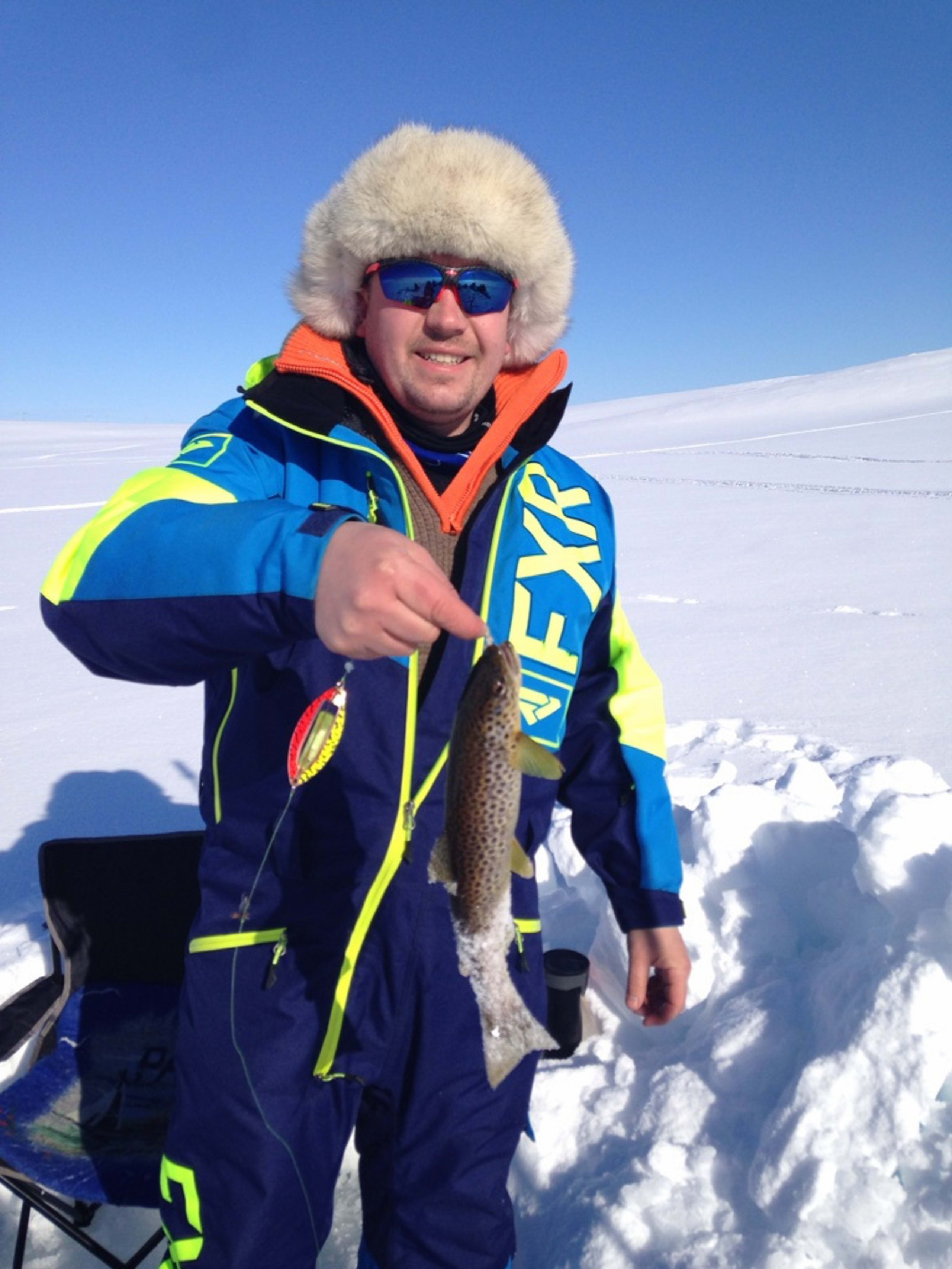 Ice fishing in Finnmark