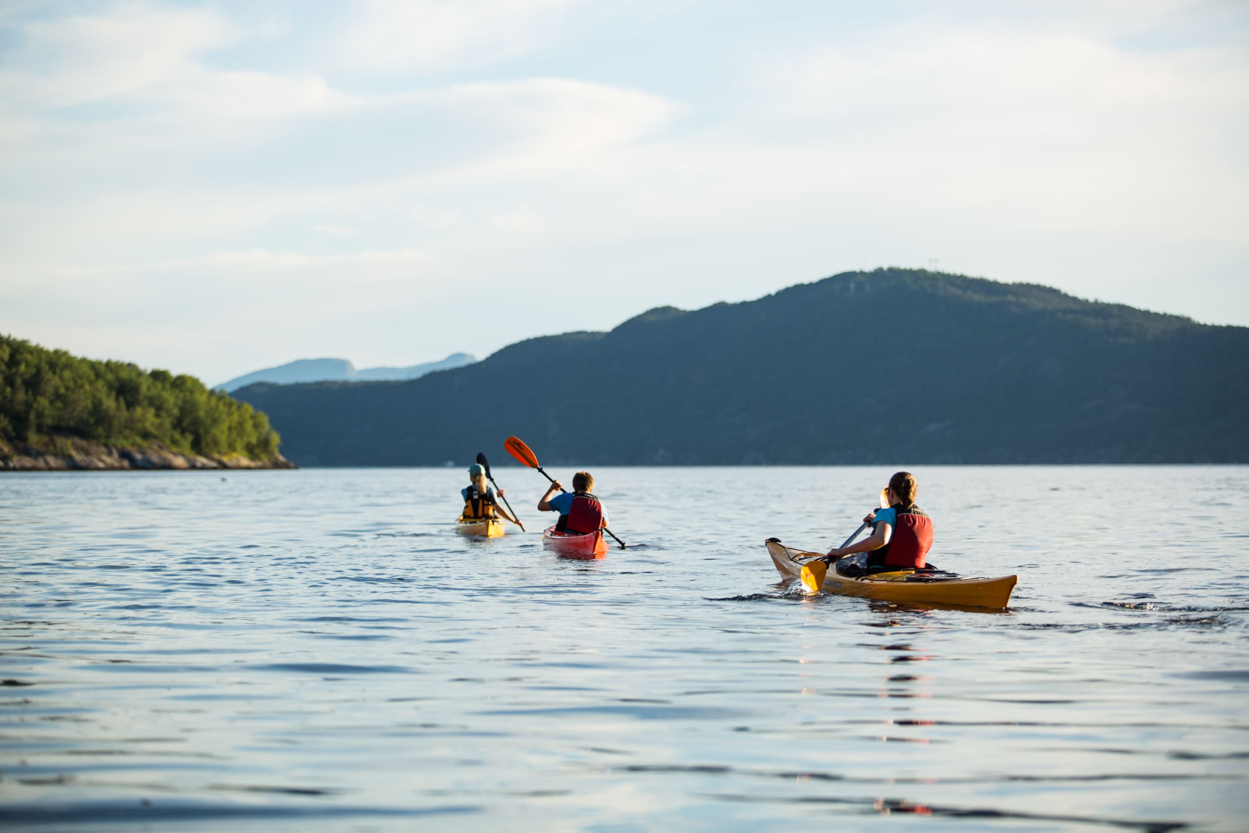 Kayaking on the Hardangerfjord starting from Jondal