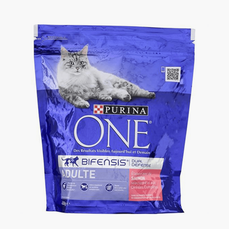 Purina One - Croquettes pour chat adulte au saumon (450g)