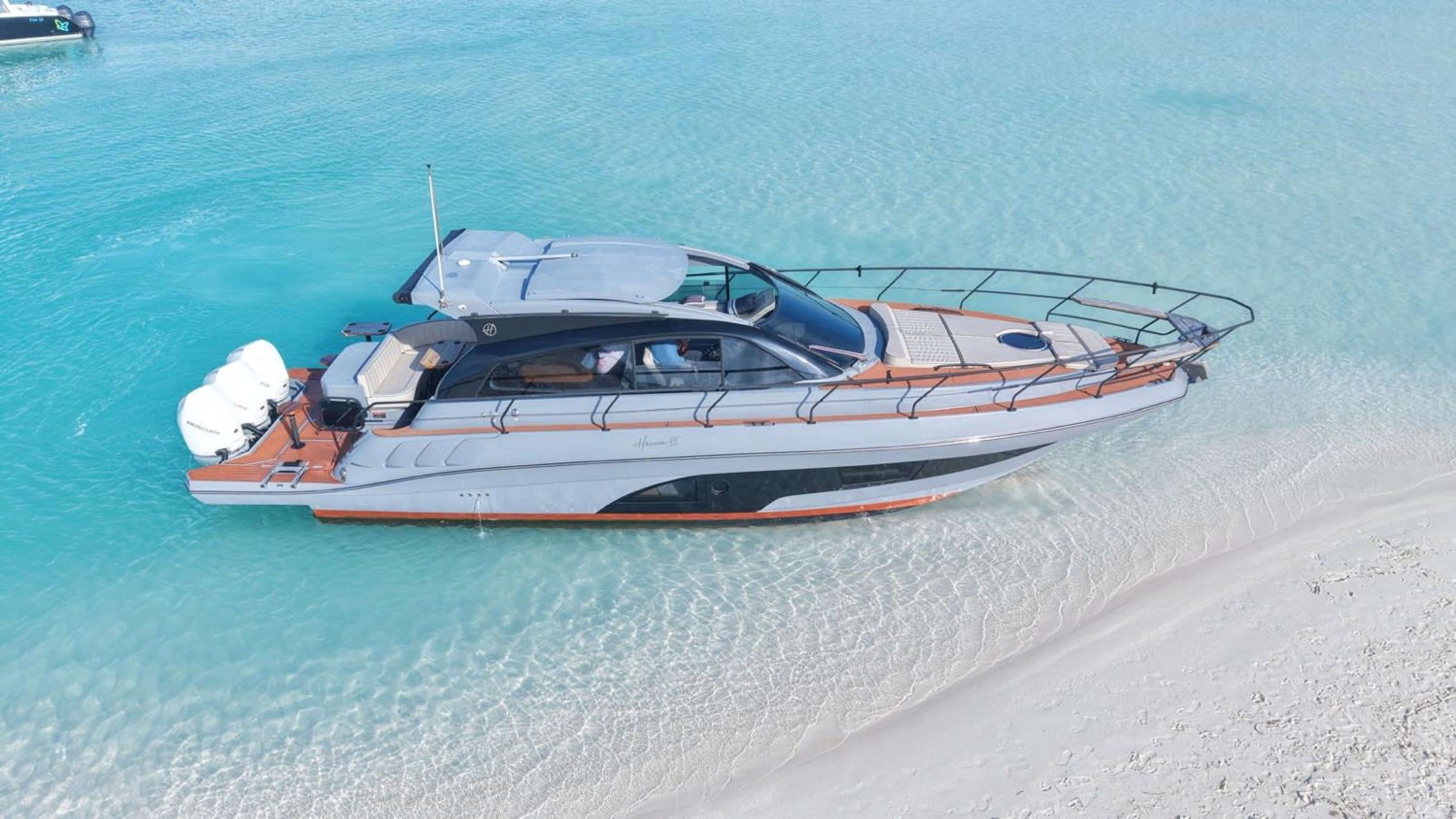 Half-Day Sunset Yacht Charter – Turks and Caicos Islands