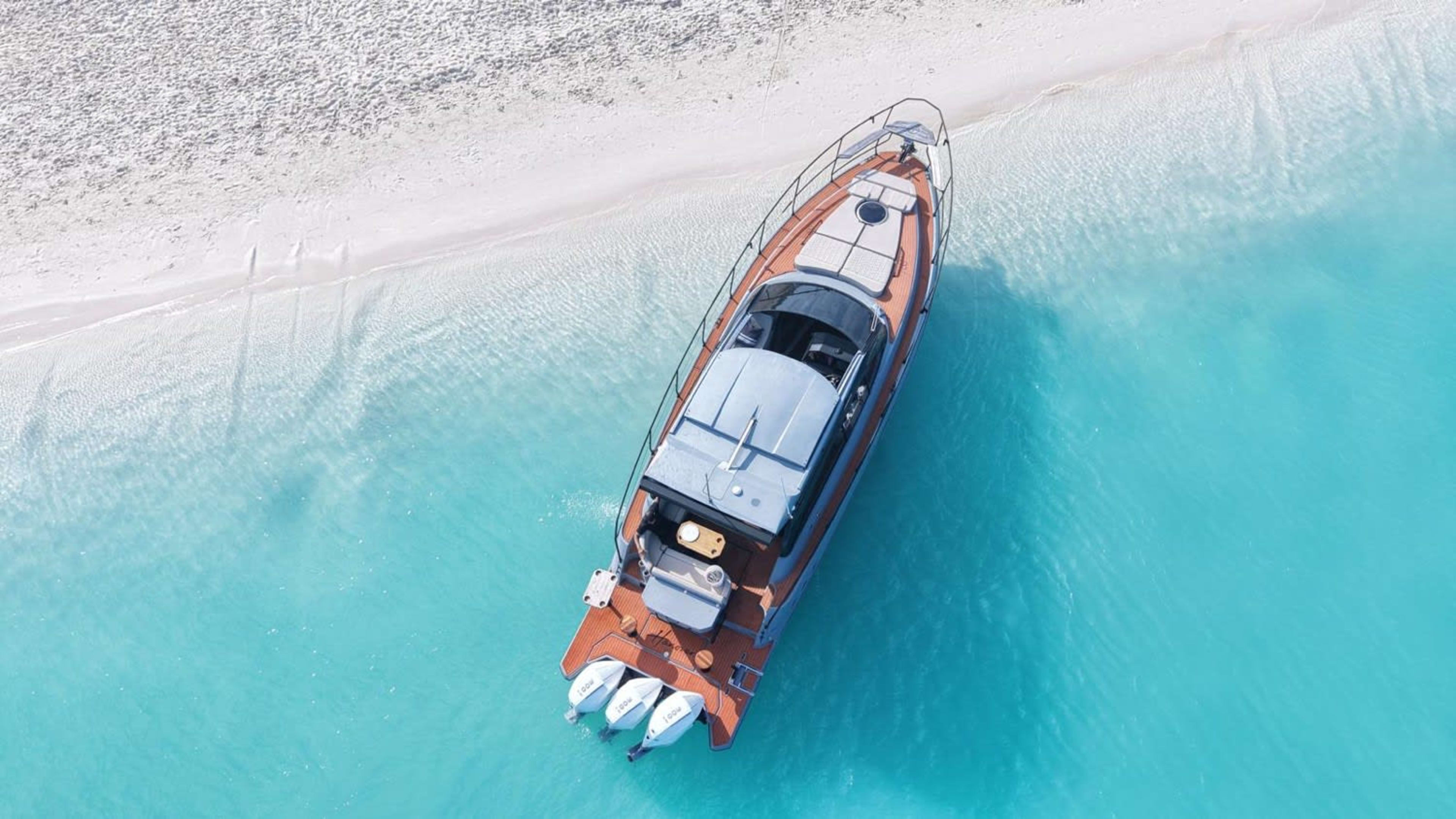 Half-Day Sunset Yacht Charter – Turks and Caicos Islands - Image 3