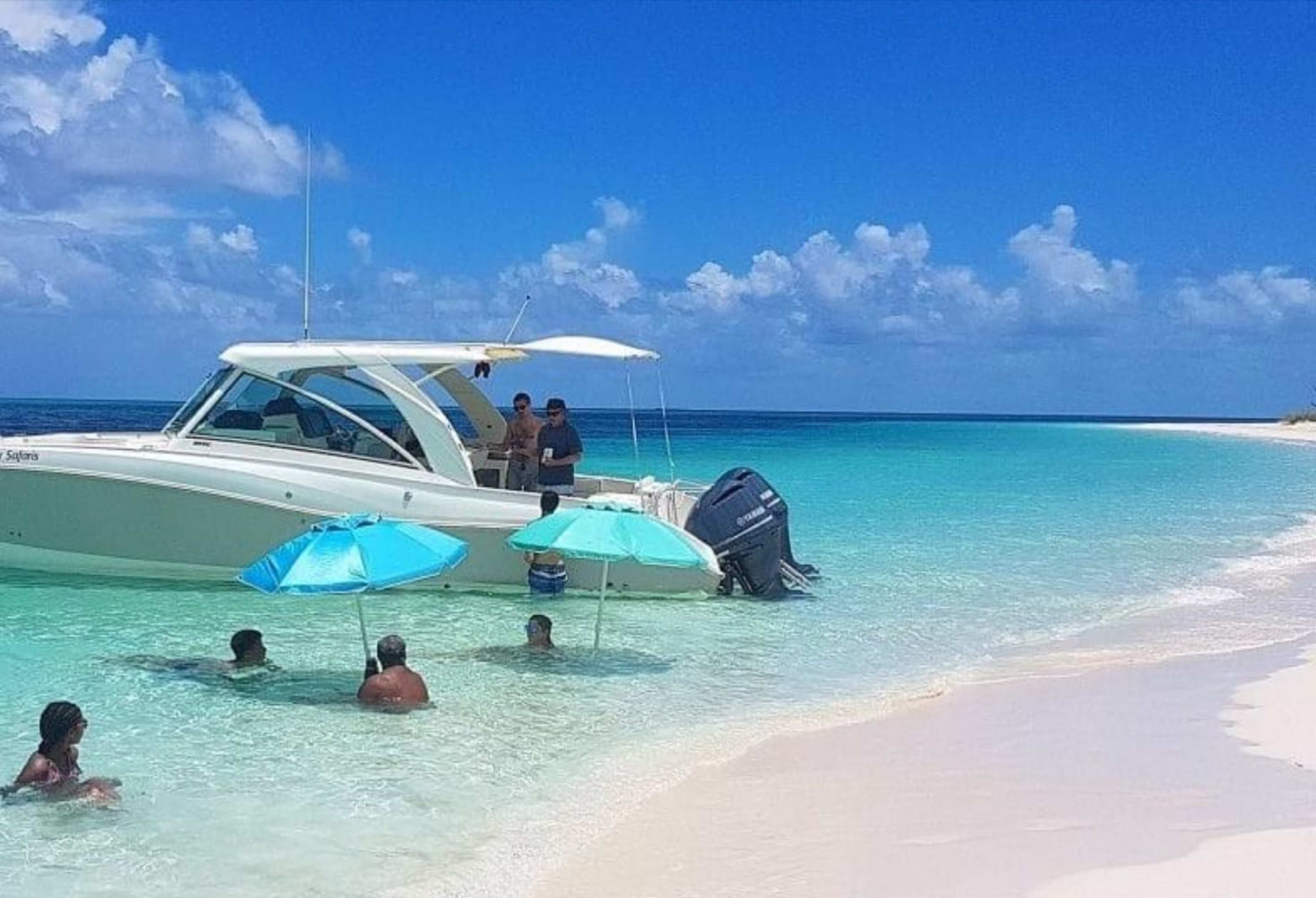 Private Boat to Rose Island