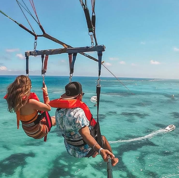 Jet Ski & Parasailing Combo Tour Montego Bay Jamaica thumbnail 2