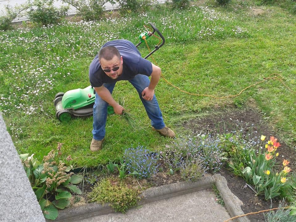 mowing-the-lawn-in-front-of-my-apartment-building.jpg