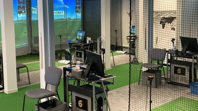 ビーワンゴルフスタジオ のサムネイル