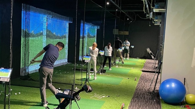 ZUUUM GOLF RANGE 関内馬車道店