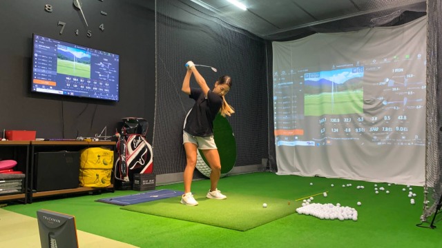 Golf player's studio