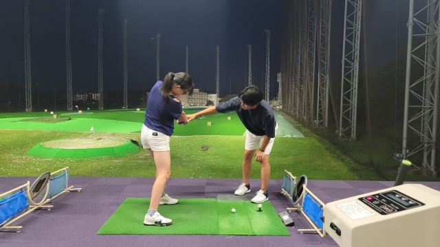 GOLF LESSON MARU 大津ロングゴルフ校 のサムネイル