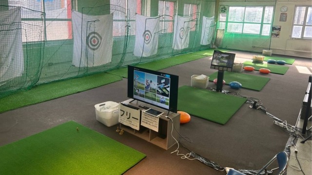 京橋駅前ゴルフスクール のサムネイル