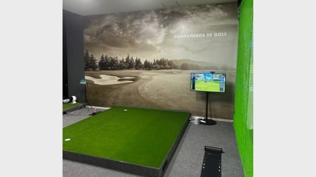 COMPANEROS DE GOLF のサムネイル