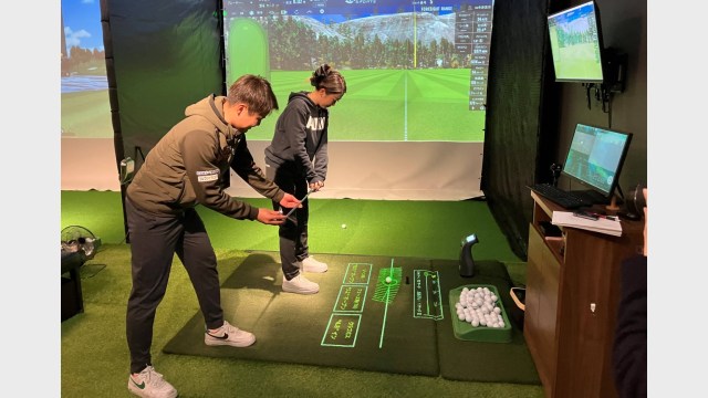 UM GOLF のサムネイル