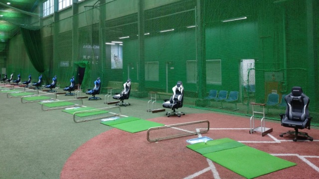 明治神宮外苑ドライビングレンジ＆ゴルフスクールNight