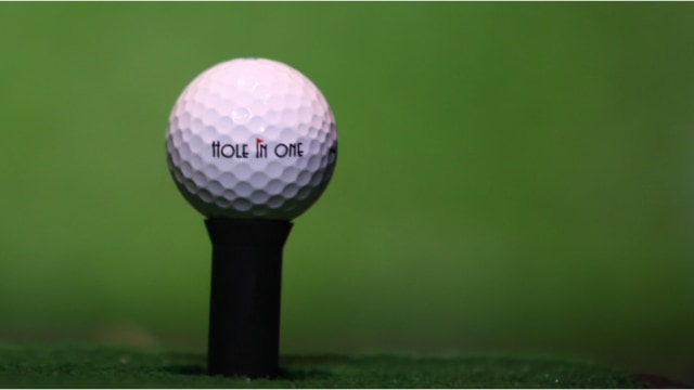 ゴルフバーHOLE IN ONE のサムネイル